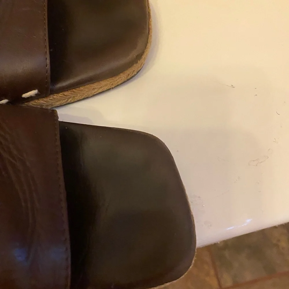 Yves Saint Laurent brown leather espadrille mules.  Size 7